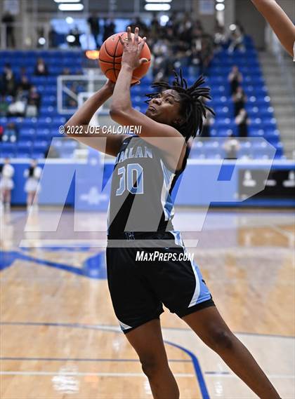 Thumbnail 1 in Clark vs Harlan (UIL 6A Region 4 Regional Semifinal) photogallery.