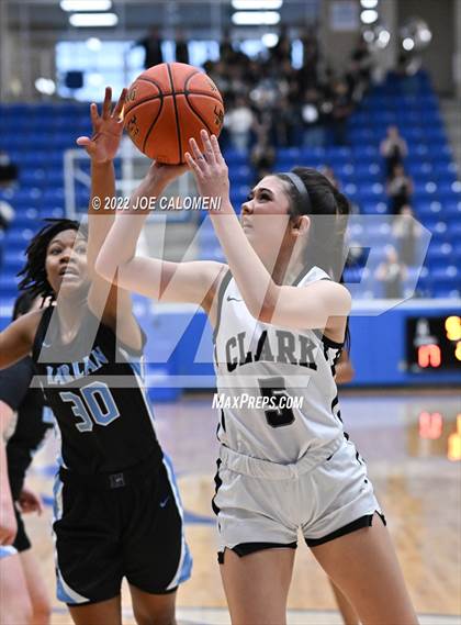 Thumbnail 3 in Clark vs Harlan (UIL 6A Region 4 Regional Semifinal) photogallery.