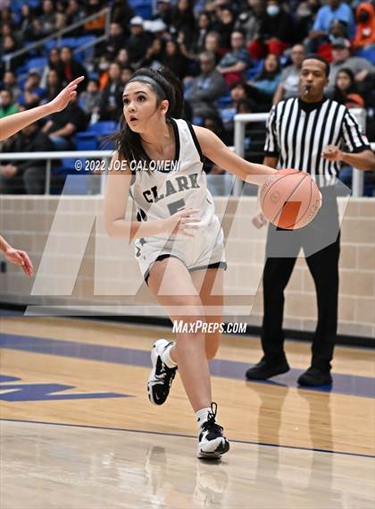 Thumbnail 2 in Clark vs Harlan (UIL 6A Region 4 Regional Semifinal) photogallery.