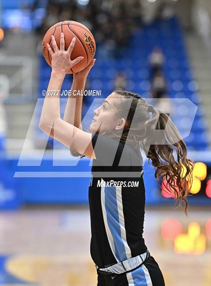 Thumbnail 3 in Clark vs Harlan (UIL 6A Region 4 Regional Semifinal) photogallery.