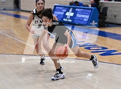 Thumbnail 1 in Clark vs Harlan (UIL 6A Region 4 Regional Semifinal) photogallery.