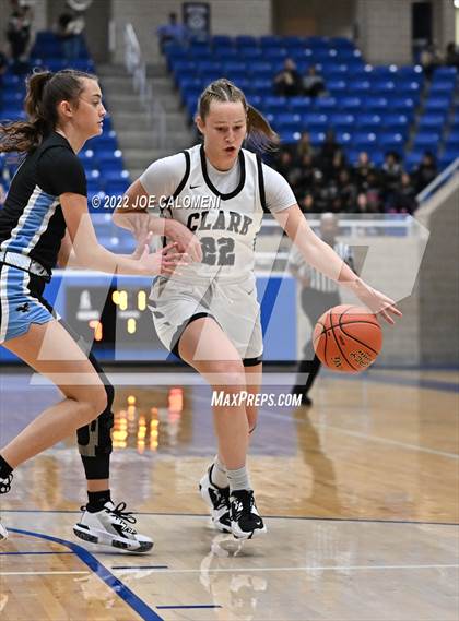 Thumbnail 1 in Clark vs Harlan (UIL 6A Region 4 Regional Semifinal) photogallery.