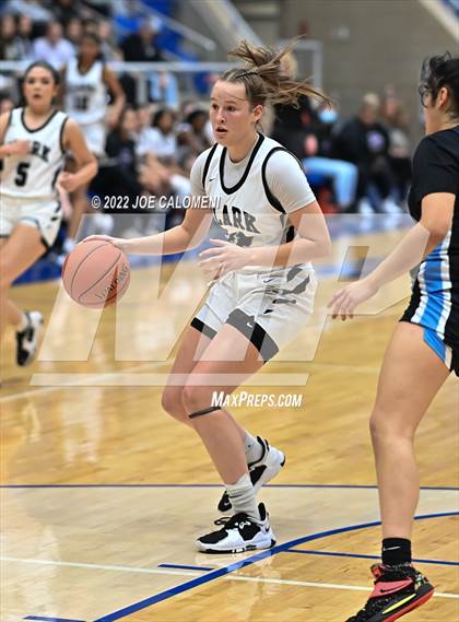 Thumbnail 2 in Clark vs Harlan (UIL 6A Region 4 Regional Semifinal) photogallery.