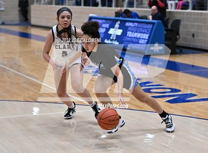Thumbnail 3 in Clark vs Harlan (UIL 6A Region 4 Regional Semifinal) photogallery.