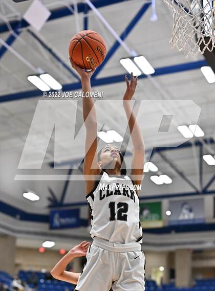Thumbnail 3 in Clark vs Harlan (UIL 6A Region 4 Regional Semifinal) photogallery.