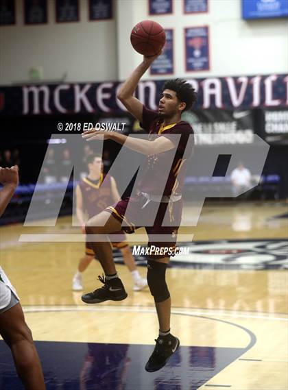 Thumbnail 2 in Las Lomas vs. St. Patrick-St. Vincent (MaxPreps MLK Classic) photogallery.