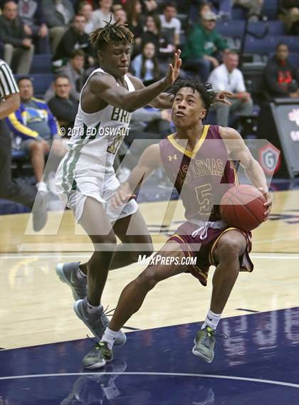Thumbnail 1 in Las Lomas vs. St. Patrick-St. Vincent (MaxPreps MLK Classic) photogallery.