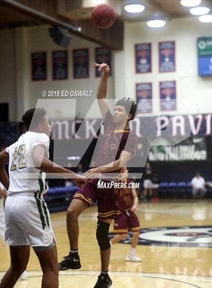 Thumbnail 3 in Las Lomas vs. St. Patrick-St. Vincent (MaxPreps MLK Classic) photogallery.