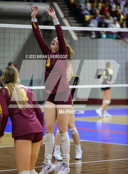 Thumbnail 1 in Windsor vs. Thompson Valley (CHSAA 4A State Championships Final) photogallery.