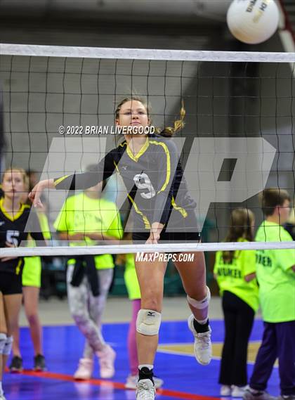 Thumbnail 3 in Windsor vs. Thompson Valley (CHSAA 4A State Championships Final) photogallery.