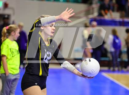 Thumbnail 1 in Windsor vs. Thompson Valley (CHSAA 4A State Championships Final) photogallery.