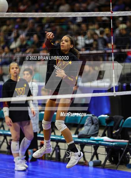 Thumbnail 2 in Windsor vs. Thompson Valley (CHSAA 4A State Championships Final) photogallery.