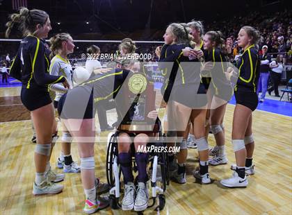 Thumbnail 3 in Windsor vs. Thompson Valley (CHSAA 4A State Championships Final) photogallery.