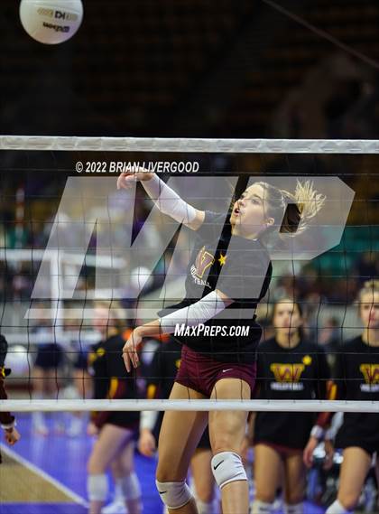 Thumbnail 3 in Windsor vs. Thompson Valley (CHSAA 4A State Championships Final) photogallery.