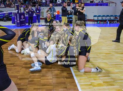 Thumbnail 2 in Windsor vs. Thompson Valley (CHSAA 4A State Championships Final) photogallery.