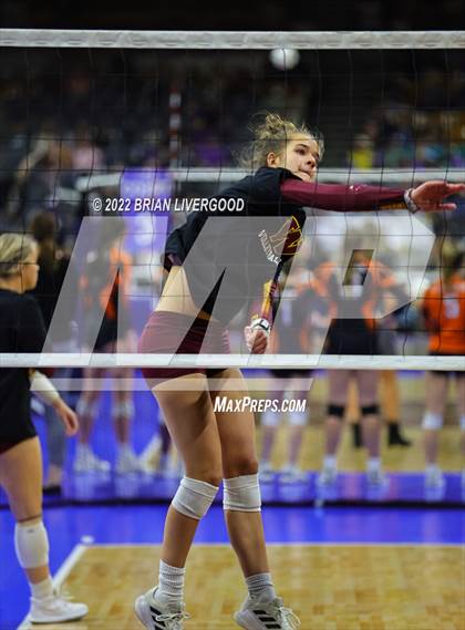 Thumbnail 3 in Windsor vs. Thompson Valley (CHSAA 4A State Championships Final) photogallery.