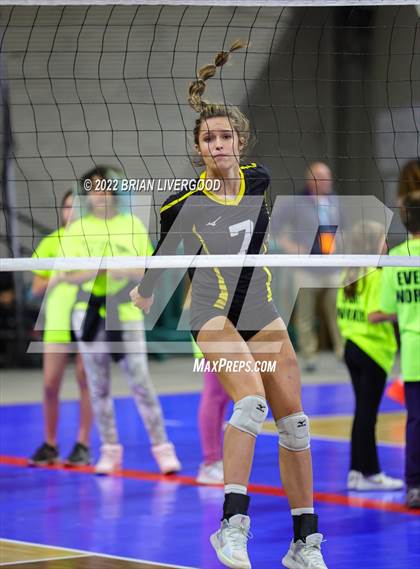 Thumbnail 3 in Windsor vs. Thompson Valley (CHSAA 4A State Championships Final) photogallery.
