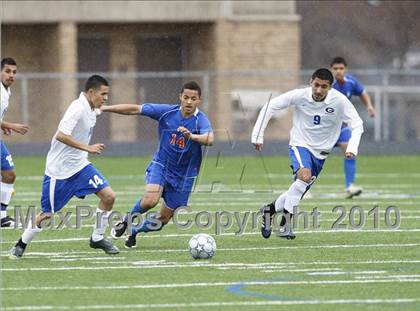 Thumbnail 3 in Grand Prairie vs. Bowie (Martin Invitational Soccer Tournament)) photogallery.