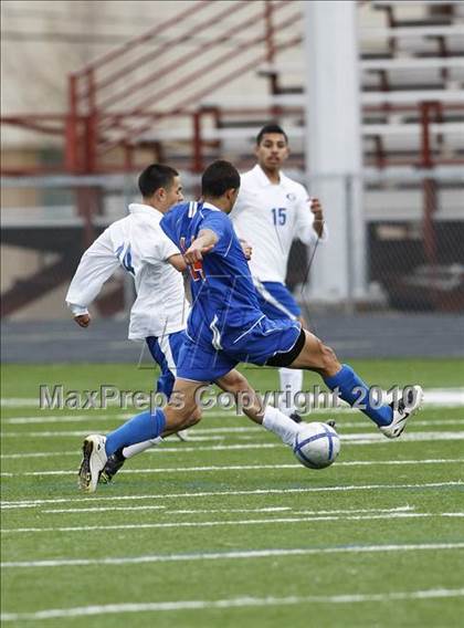 Thumbnail 2 in Grand Prairie vs. Bowie (Martin Invitational Soccer Tournament)) photogallery.