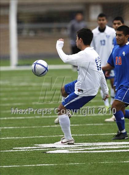 Thumbnail 2 in Grand Prairie vs. Bowie (Martin Invitational Soccer Tournament)) photogallery.