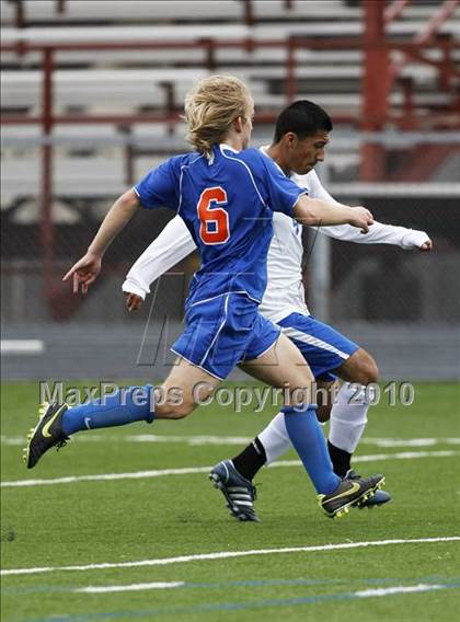 Thumbnail 3 in Grand Prairie vs. Bowie (Martin Invitational Soccer Tournament)) photogallery.