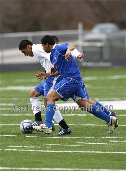 Thumbnail 3 in Grand Prairie vs. Bowie (Martin Invitational Soccer Tournament)) photogallery.