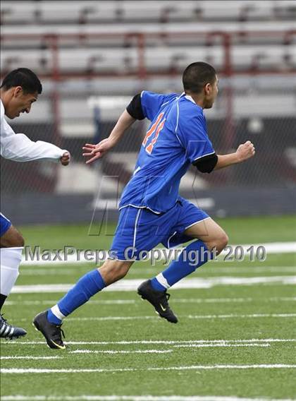 Thumbnail 2 in Grand Prairie vs. Bowie (Martin Invitational Soccer Tournament)) photogallery.