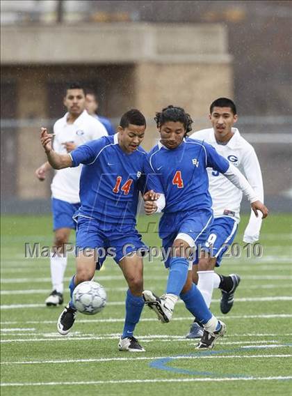 Thumbnail 3 in Grand Prairie vs. Bowie (Martin Invitational Soccer Tournament)) photogallery.