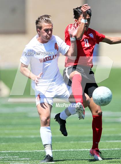 Thumbnail 3 in Bel Air vs. Wakeland (UIL 5A Final) photogallery.