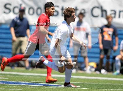 Thumbnail 2 in Bel Air vs. Wakeland (UIL 5A Final) photogallery.