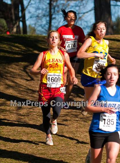 Thumbnail 1 in NYSHSAA Championships (Class B Girls) photogallery.