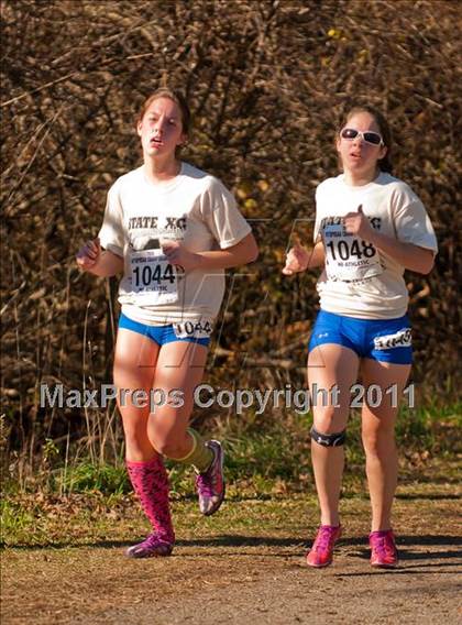Thumbnail 1 in NYSHSAA Championships (Class B Girls) photogallery.