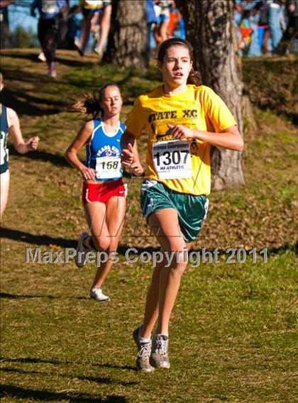 Thumbnail 1 in NYSHSAA Championships (Class B Girls) photogallery.
