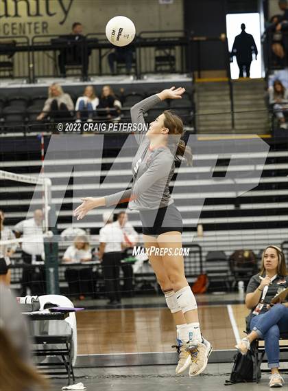 Thumbnail 3 in Weber vs. Skyridge (UHSAA 6A Quarterfinal) photogallery.