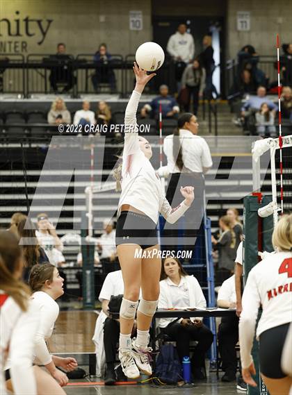 Thumbnail 2 in Weber vs. Skyridge (UHSAA 6A Quarterfinal) photogallery.