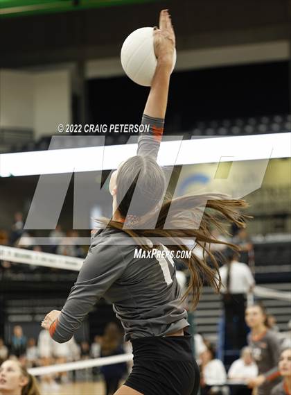 Thumbnail 1 in Weber vs. Skyridge (UHSAA 6A Quarterfinal) photogallery.