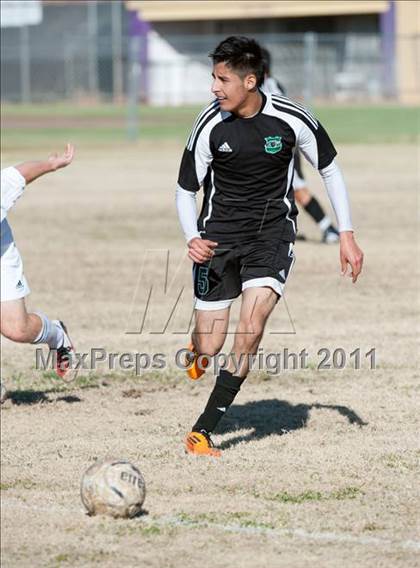 Thumbnail 1 in Rincon vs Amphitheater (Chris Mair Tournament) photogallery.