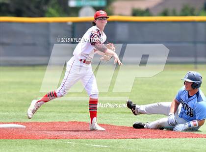 Thumbnail 3 in Union Grove vs North Hopkins (UIL 2A Region 3 Area Playoff) photogallery.