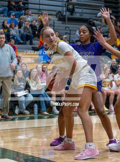 Thumbnail 1 in West @ Basehor-Linwood photogallery.