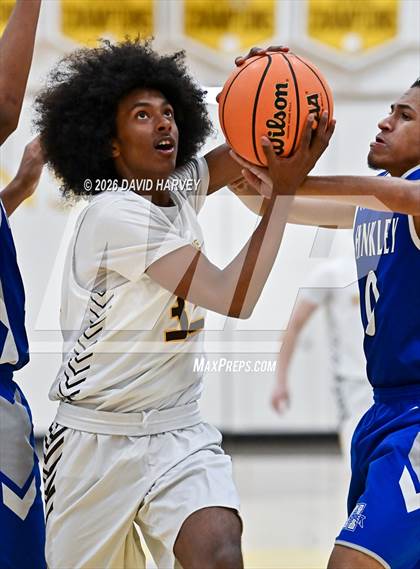 Thumbnail 2 in JV: Hinkley @ Thomas Jefferson photogallery.