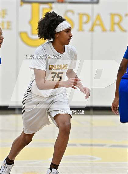 Thumbnail 3 in JV: Hinkley @ Thomas Jefferson photogallery.