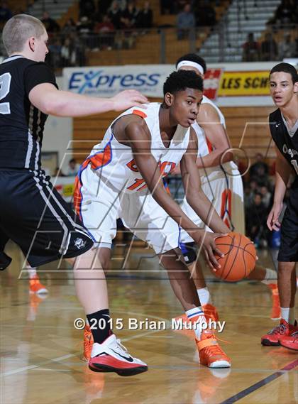 Thumbnail 1 in Rainier Beach vs. Oregon City (Les Schwab Invitational) photogallery.