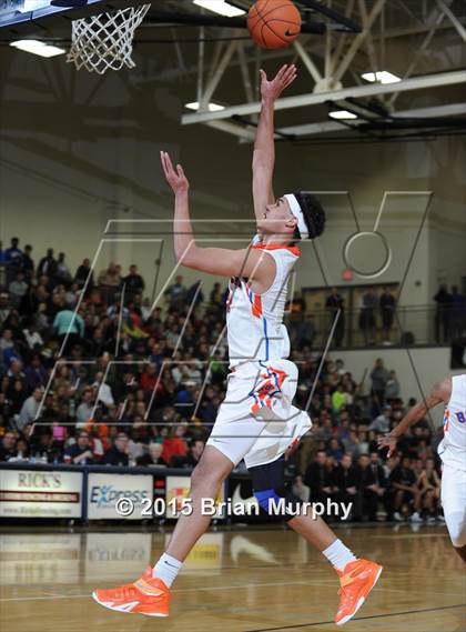 Thumbnail 1 in Rainier Beach vs. Oregon City (Les Schwab Invitational) photogallery.