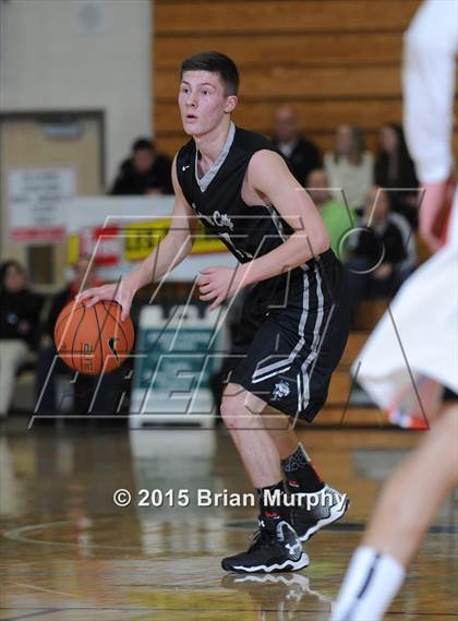 Thumbnail 3 in Rainier Beach vs. Oregon City (Les Schwab Invitational) photogallery.