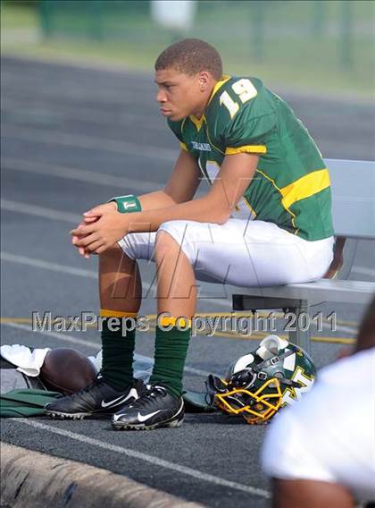Thumbnail 3 in Madison vs. Central (Florida vs. Texas Football Showcase) photogallery.