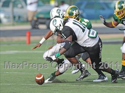 Thumbnail 2 in Madison vs. Central (Florida vs. Texas Football Showcase) photogallery.