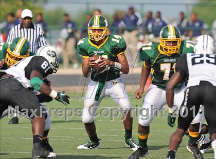 Thumbnail 1 in Madison vs. Central (Florida vs. Texas Football Showcase) photogallery.