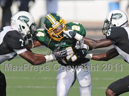 Thumbnail 1 in Madison vs. Central (Florida vs. Texas Football Showcase) photogallery.