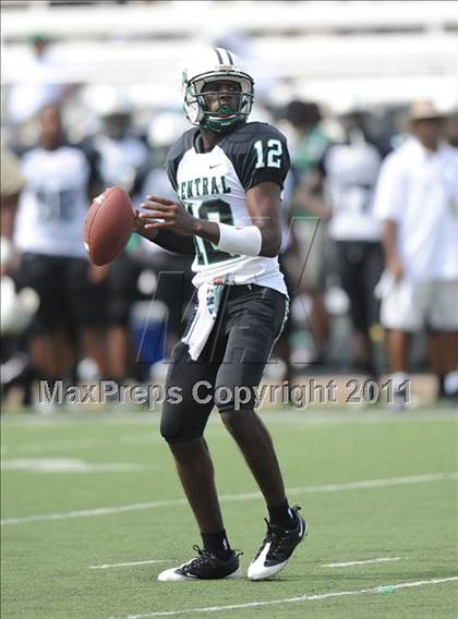 Thumbnail 3 in Madison vs. Central (Florida vs. Texas Football Showcase) photogallery.