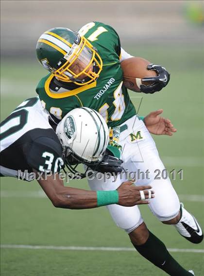 Thumbnail 2 in Madison vs. Central (Florida vs. Texas Football Showcase) photogallery.